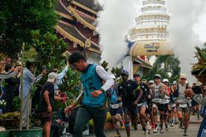 BIB: 
                            <button type="button" onclick="openModal(26906688)" class="btn btn-primary btn-sm float-right btn-popup" data-toggle="modal" data-target=".modal-high-quality">
                        <i class="fas fa-shopping-cart"></i> Add to Cart
                    </button>
                                            <button type="button" onclick="isThisMe(26906688, true)" class="btn btn-success btn-sm float-right btn-popup btn-isme hidden" data-toggle="tooltip" data-placement="bottom" title="นี่คือรูปของคุณใช่ไหม คลิกที่นี่เพื่อเอาเข้าอัลบั้ม">
                        <i class="fas fa-plus"></i> Add to album
                    </button>
                    <button type="button" onclick="isThisMe(26906688, false)" class="btn btn-warning btn-sm float-right btn-popup btn-isnotme hidden">
                        <i class="fas fa-ban"></i> Remove from album
                    </button>